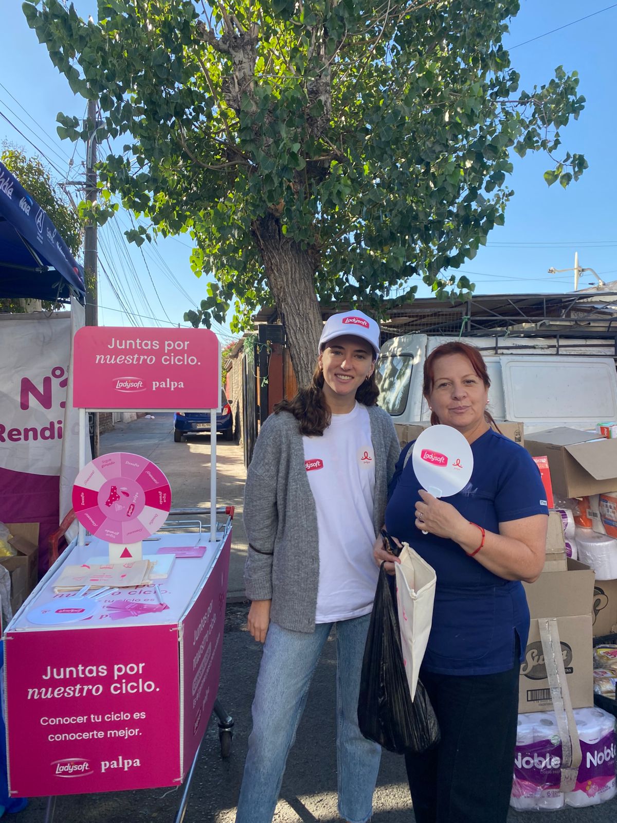 educacion-menstrual-palpa-ladysoft-feria-lo-espejo